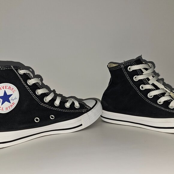 Converse Chuck Taylor All Star High Top - Picture 1 of 5